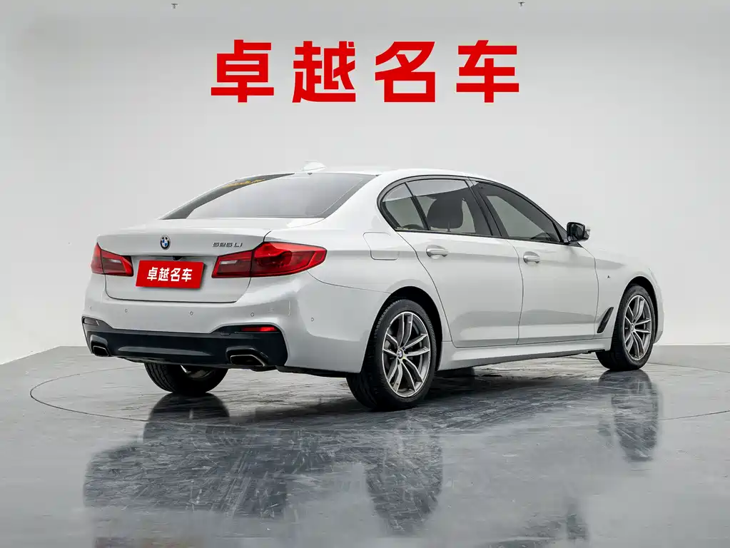 BMW 5 Series — фото 4