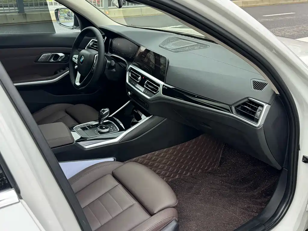 BMW 3 Series — фото 11