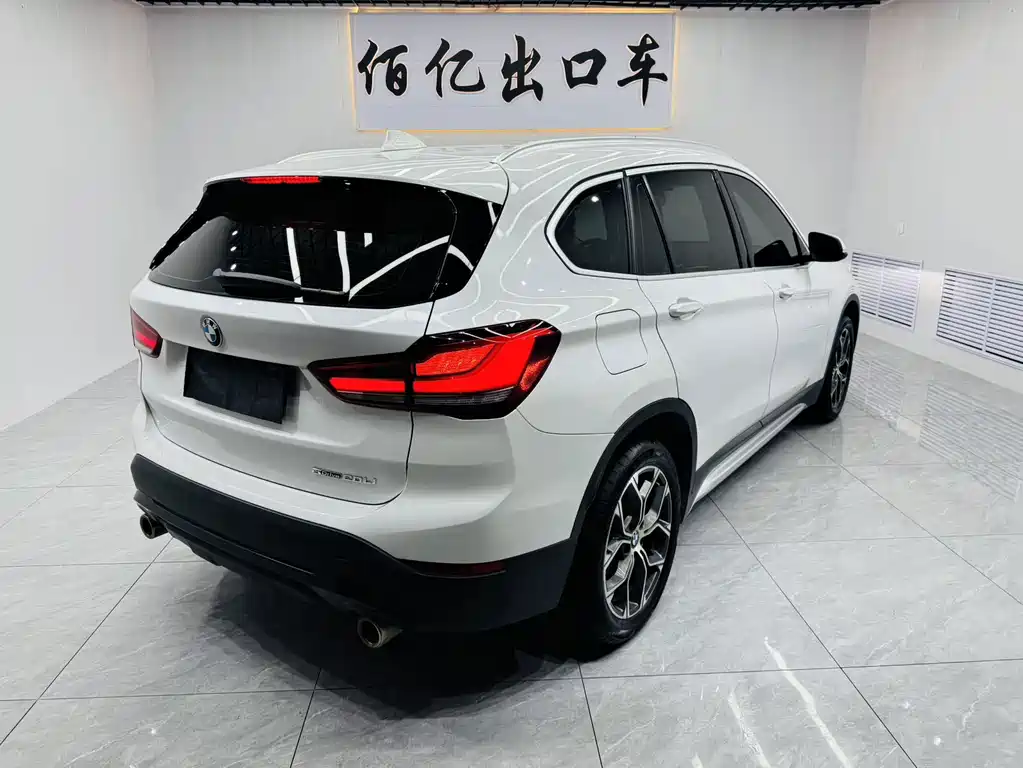 BMW X1 — фото 4