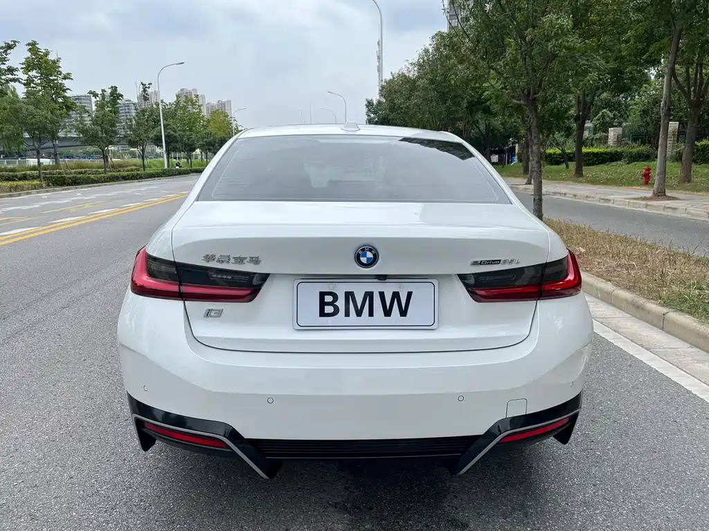 BMW i3 — фото 5