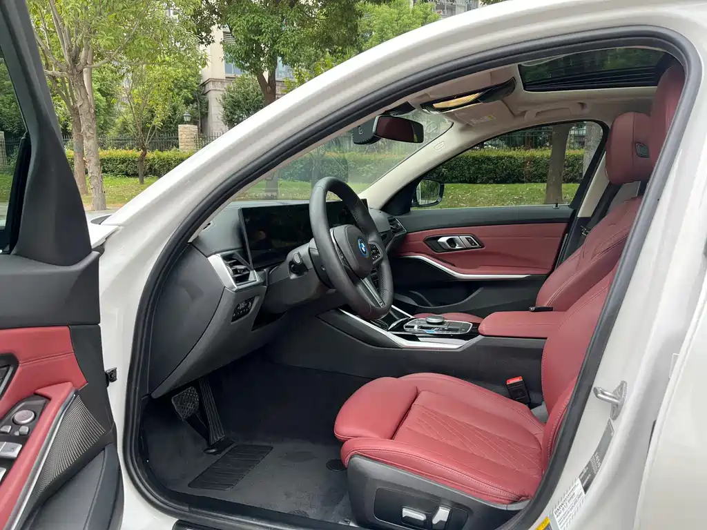 BMW i3 — фото 8