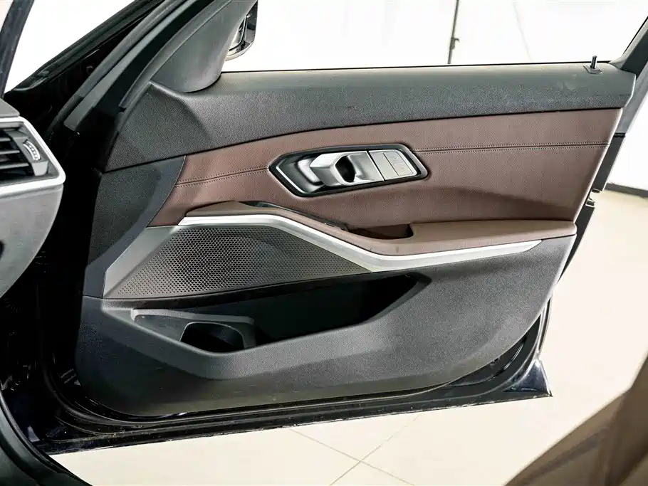 BMW 3 Series — фото 15