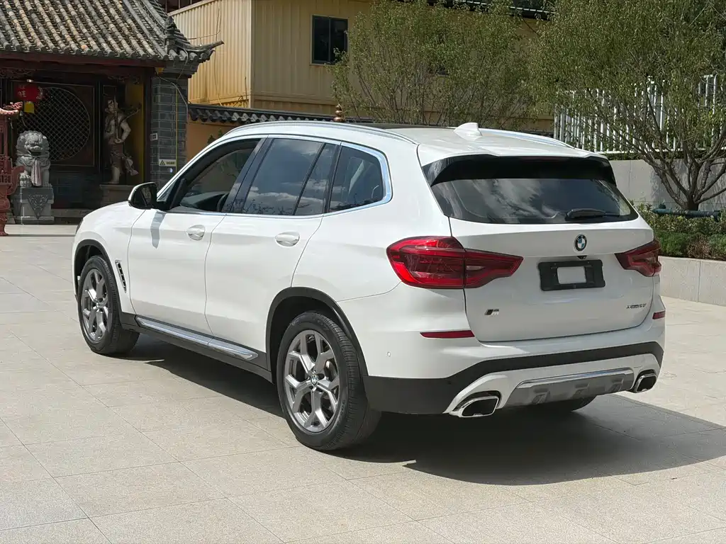 BMW X3 — фото 13