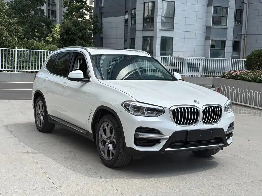 BMW X3 — фото 3