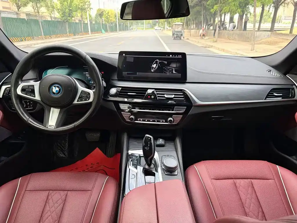 BMW 5 Series New Energy — фото 5