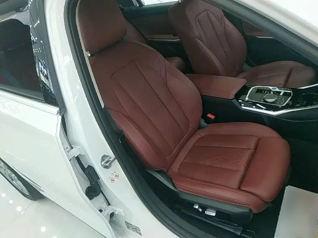BMW i3 — фото 25