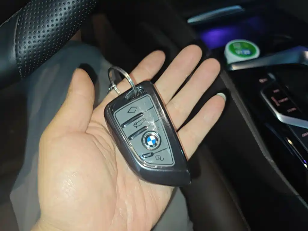 BMW 5 Series New Energy — фото 17