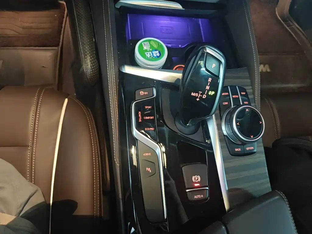 BMW 5 Series New Energy — фото 10