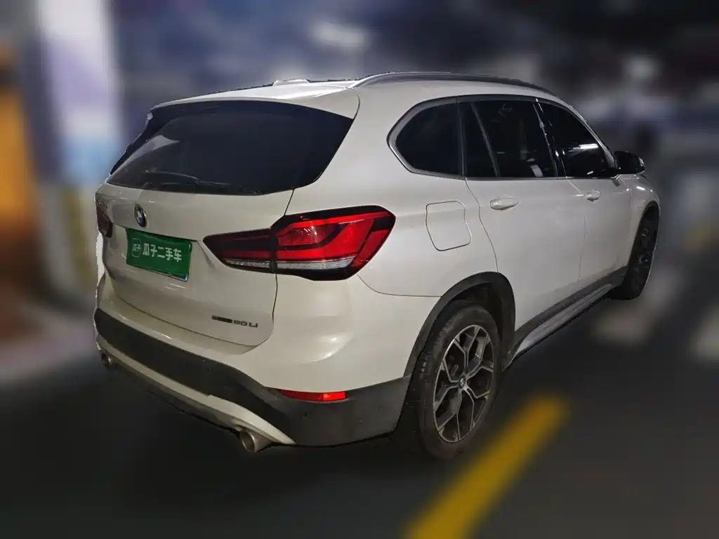 BMW X1 — фото 4