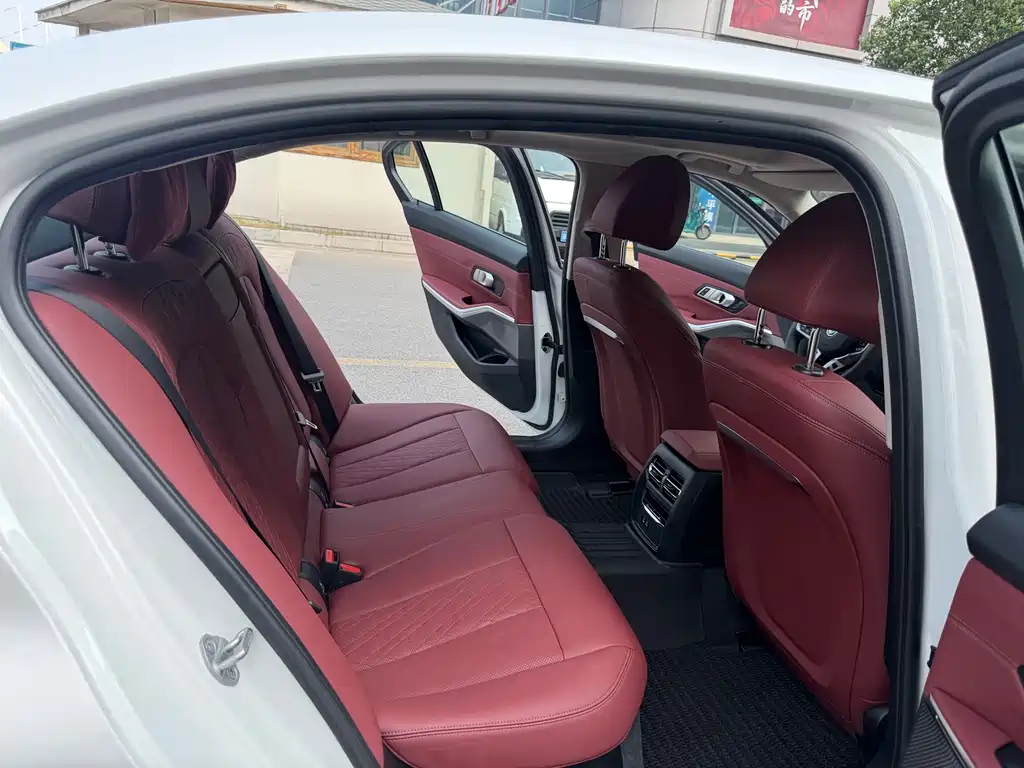 BMW i3 — фото 11