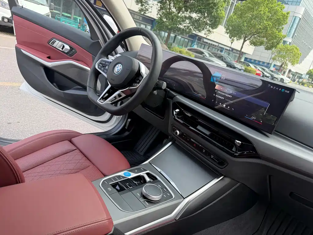 BMW i3 — фото 13