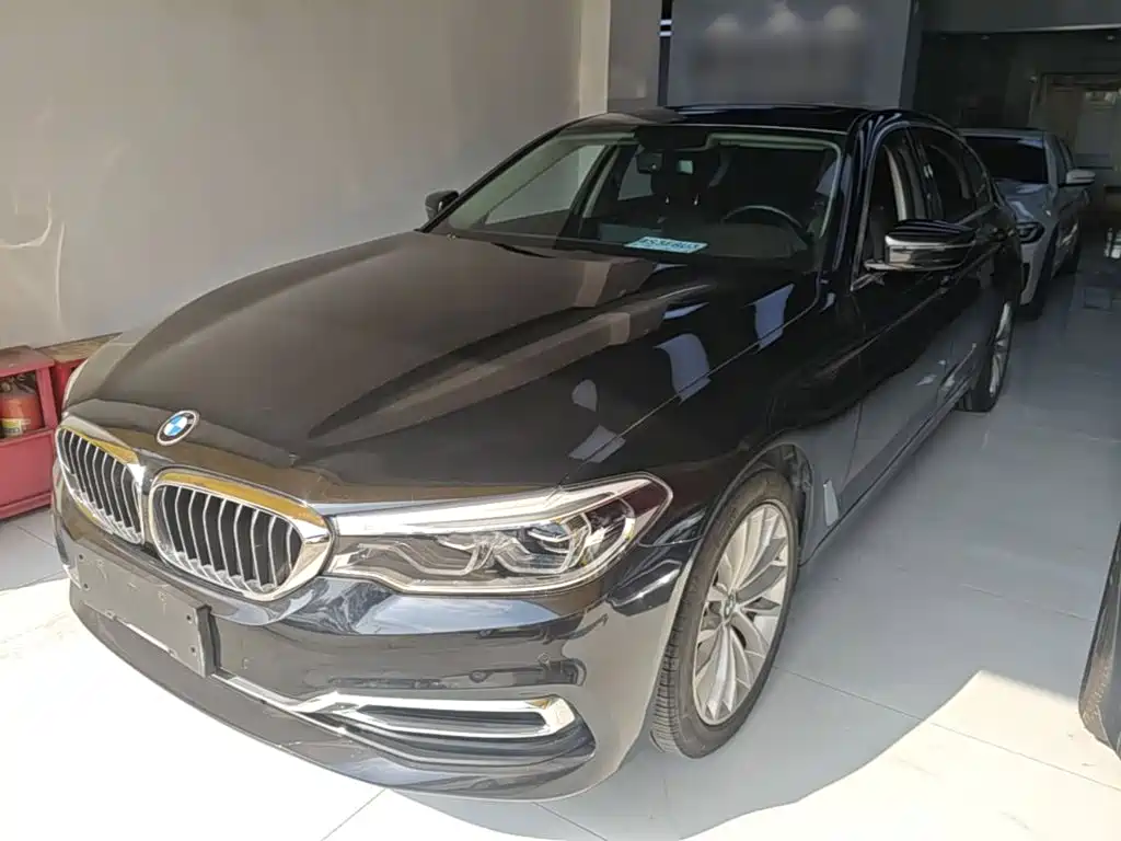 BMW 5 Series — фото 2