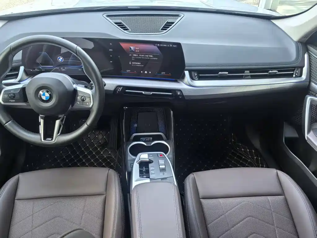 BMW X1 — фото 10