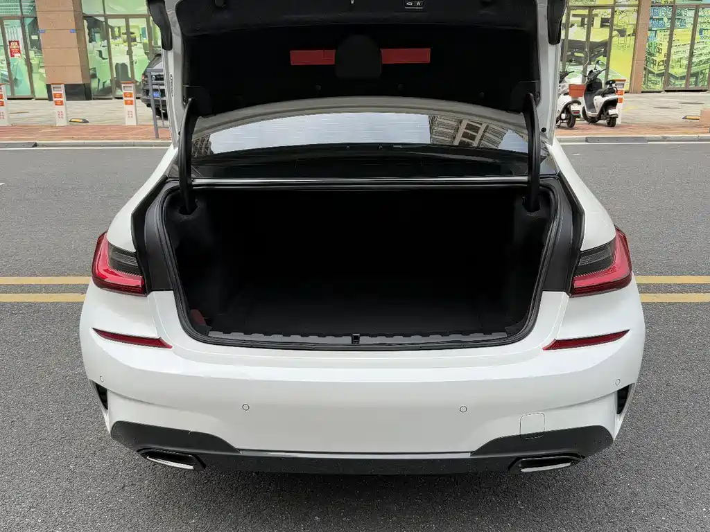 BMW 3 Series — фото 10