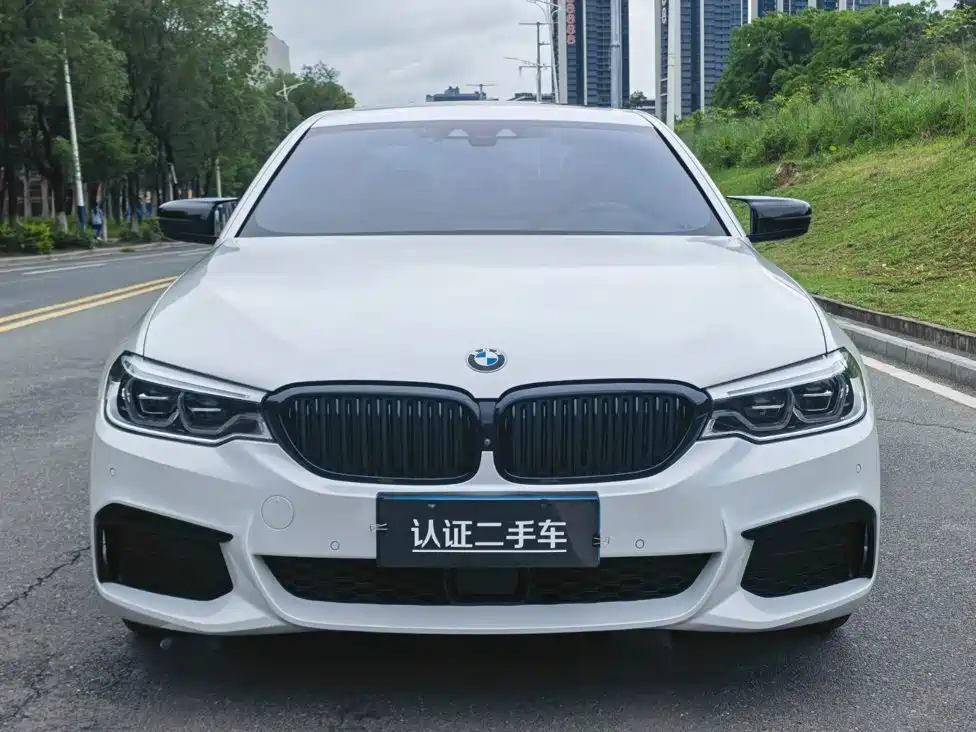 BMW 5 Series — фото 2