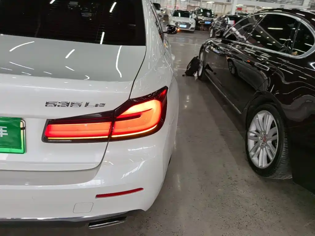BMW 5 Series New Energy — фото 8