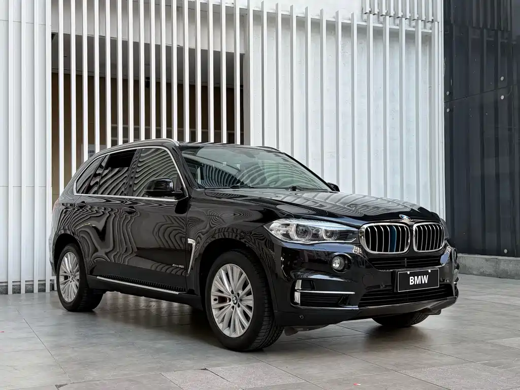 BMW X5 (Import) — фото 3