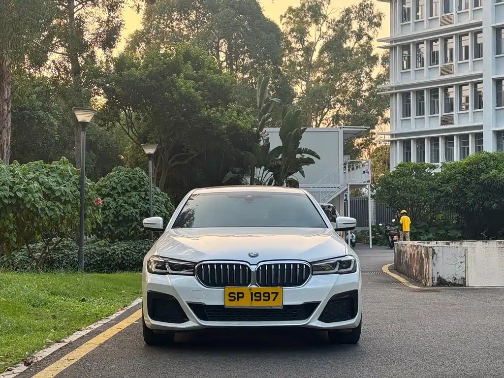 BMW 5 Series — фото 2
