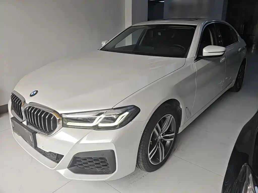 BMW 5 Series — фото 2