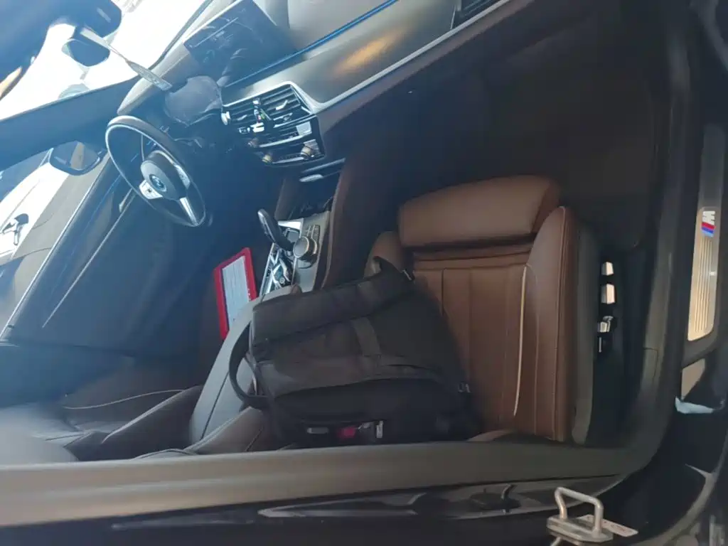 BMW 5 Series New Energy — фото 18