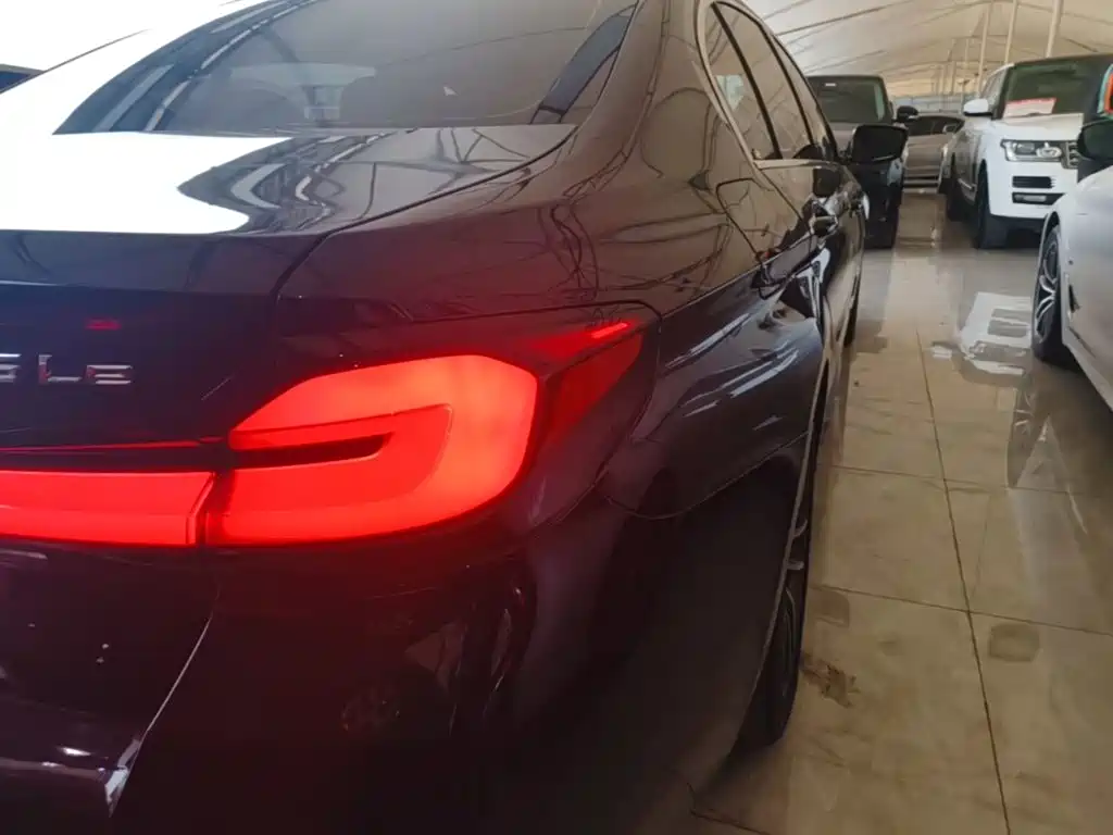 BMW 5 Series New Energy — фото 23