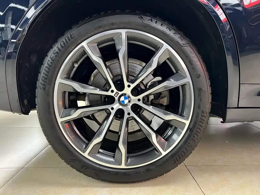 BMW X3 — фото 28