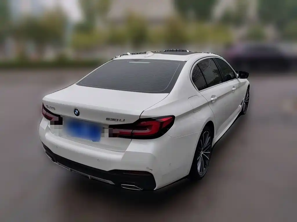 BMW 5 Series — фото 4
