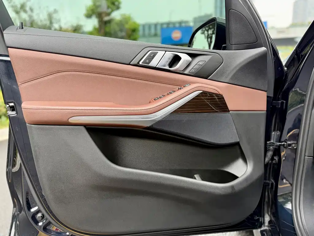BMW X5 (Import) — фото 11