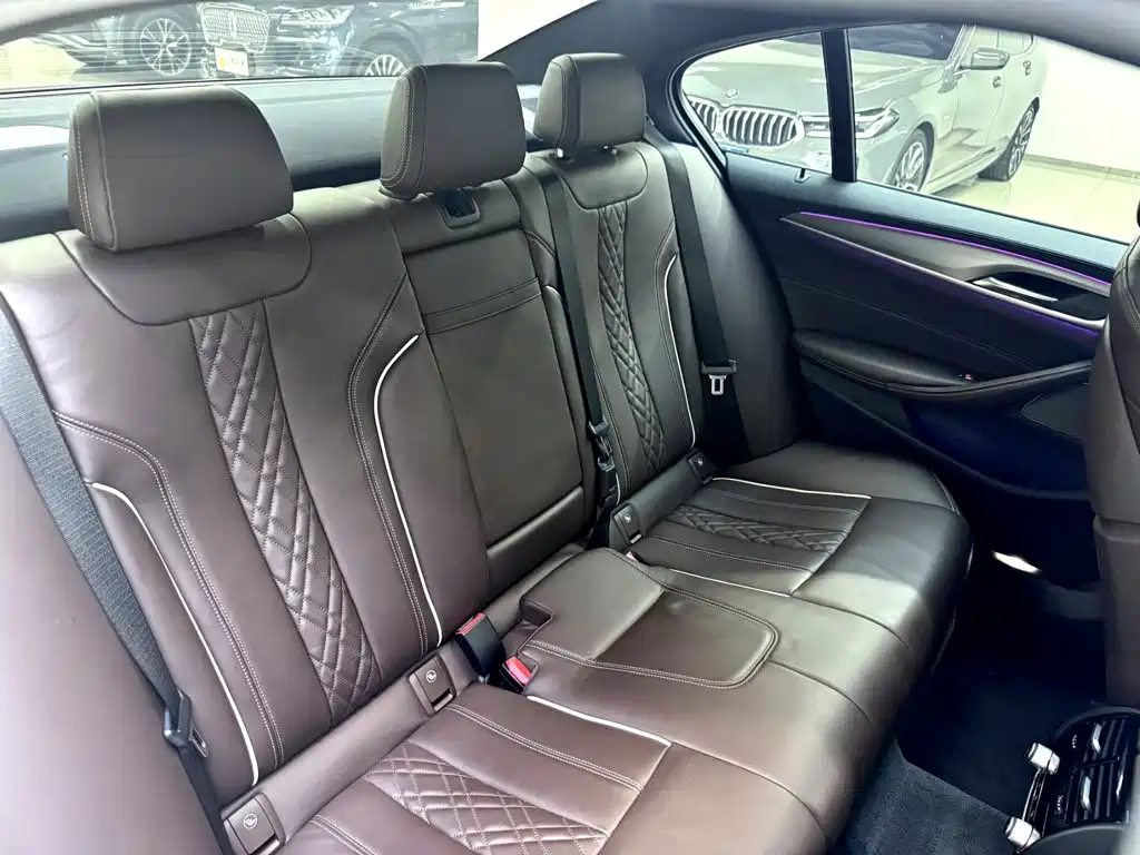BMW 5 Series (Import) — фото 13