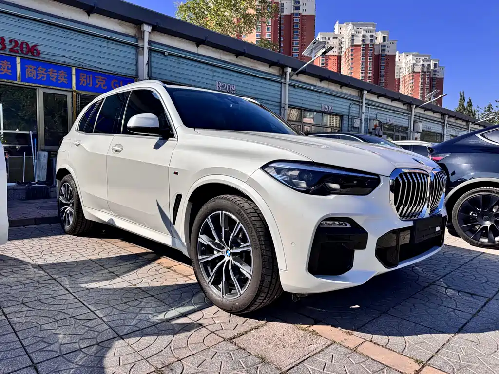 BMW X5 (Import) — фото 3