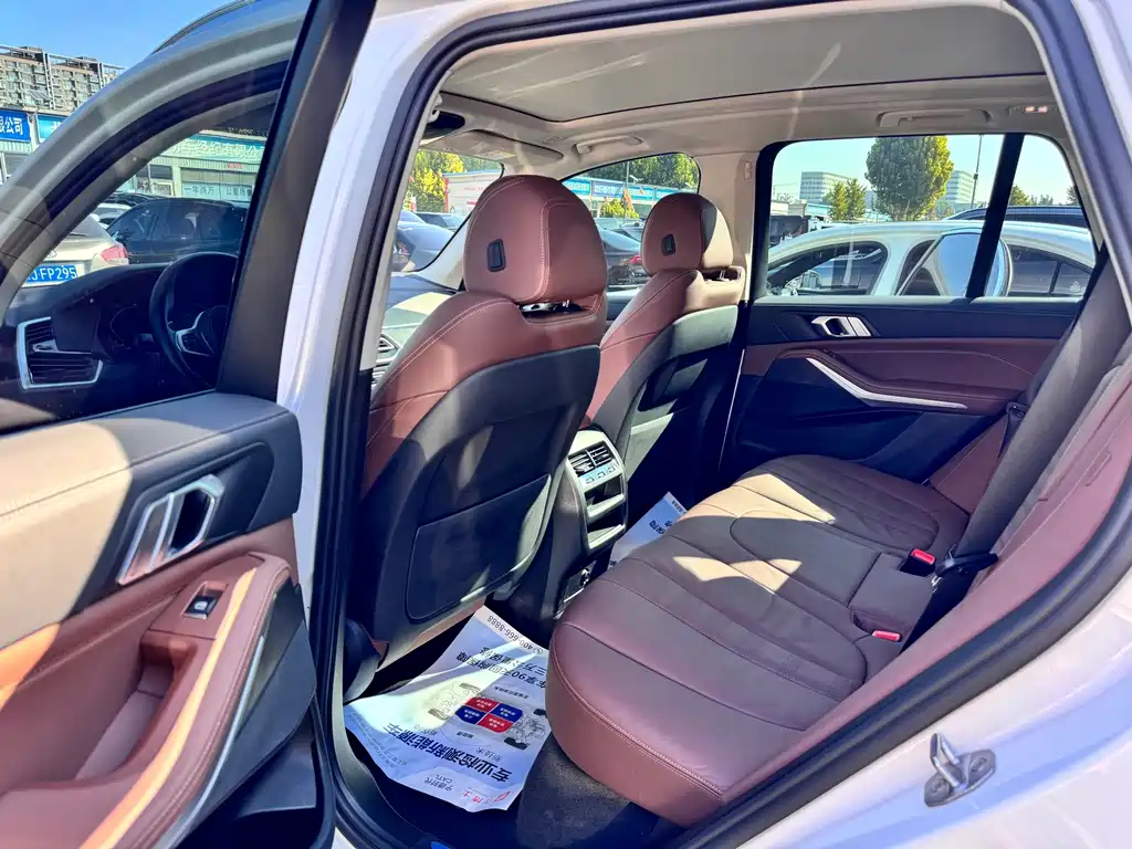 BMW X5 (Import) — фото 6
