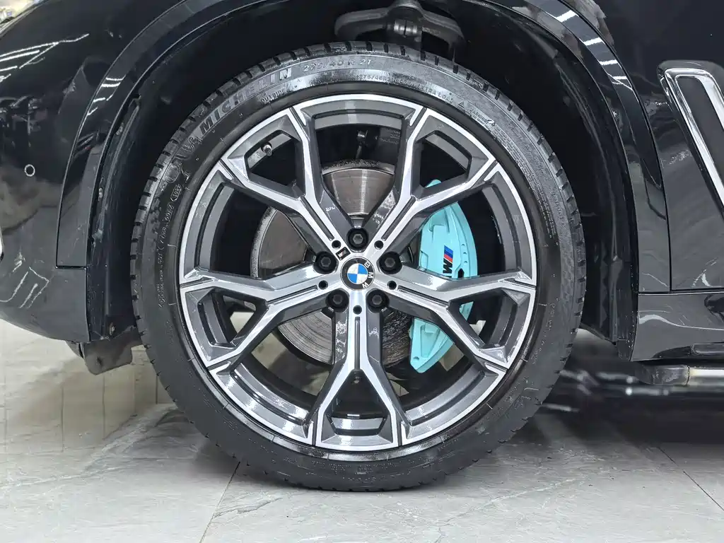 BMW X5 — фото 41