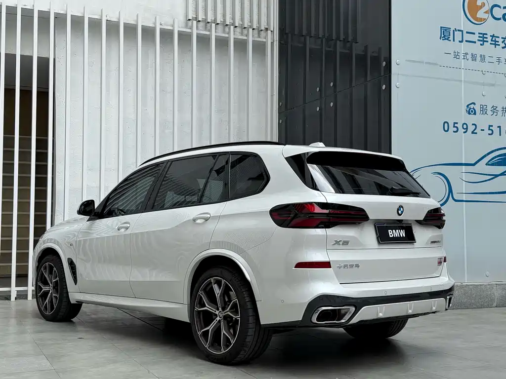 BMW X5 — фото 14