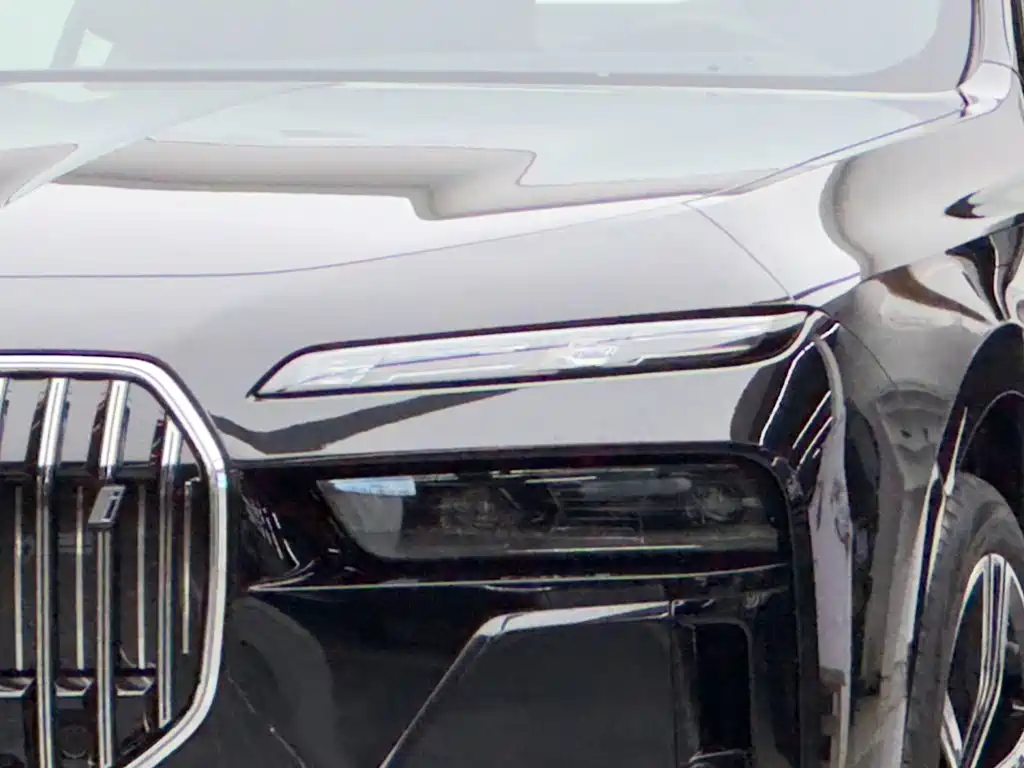 BMW i7 — фото 3