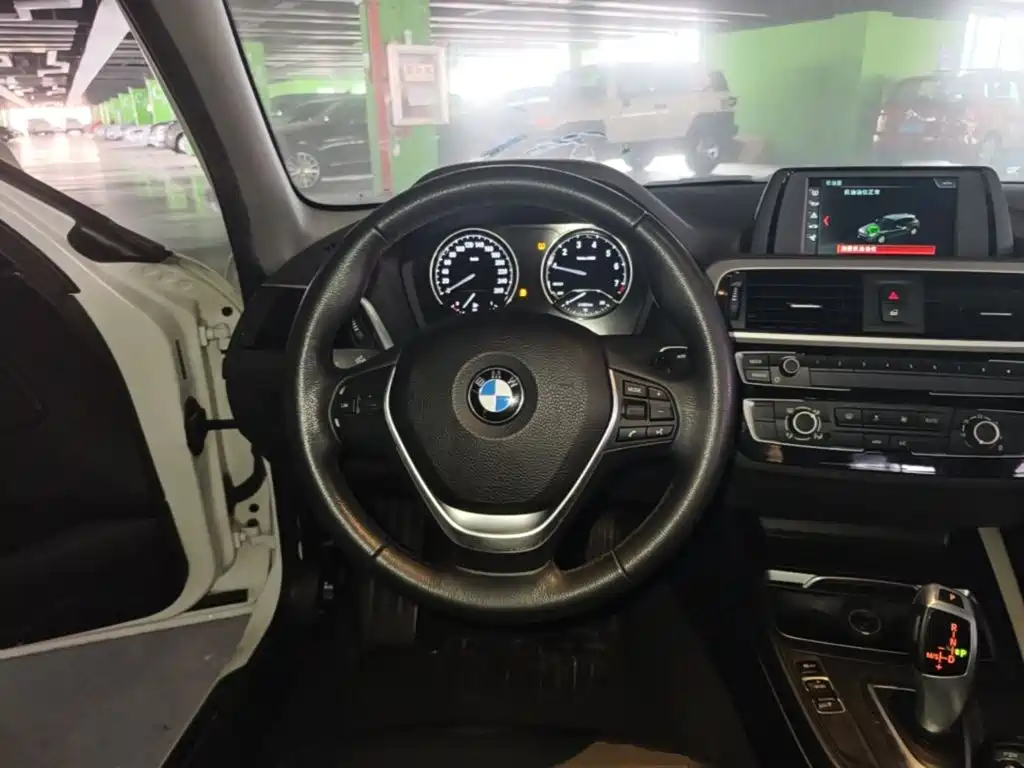BMW 1 Series (Import) — фото 11