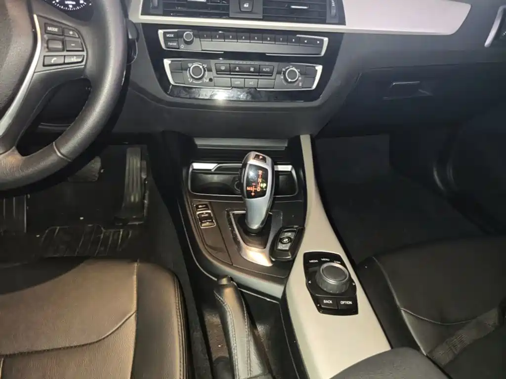 BMW 1 Series (Import) — фото 14