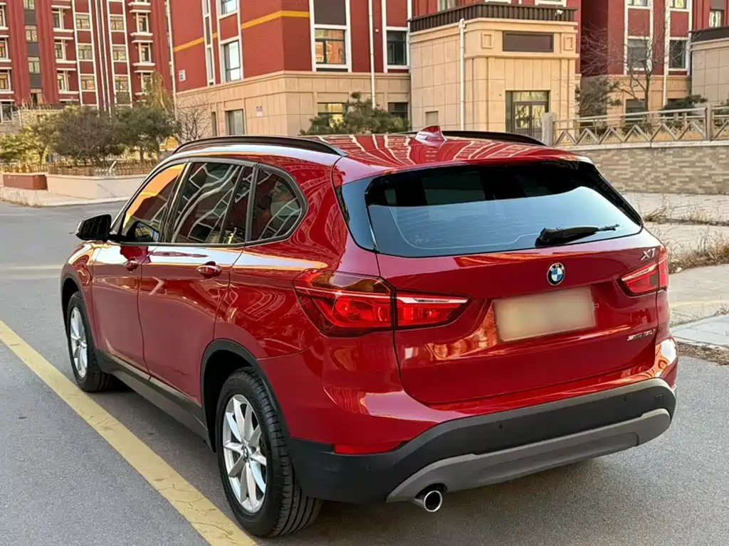 BMW X1 — фото 5