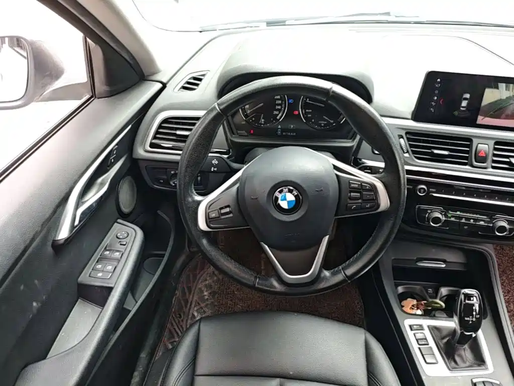 BMW 1 Series — фото 11