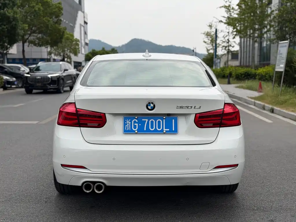 BMW 3 Series — фото 11