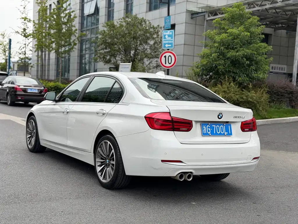 BMW 3 Series — фото 10