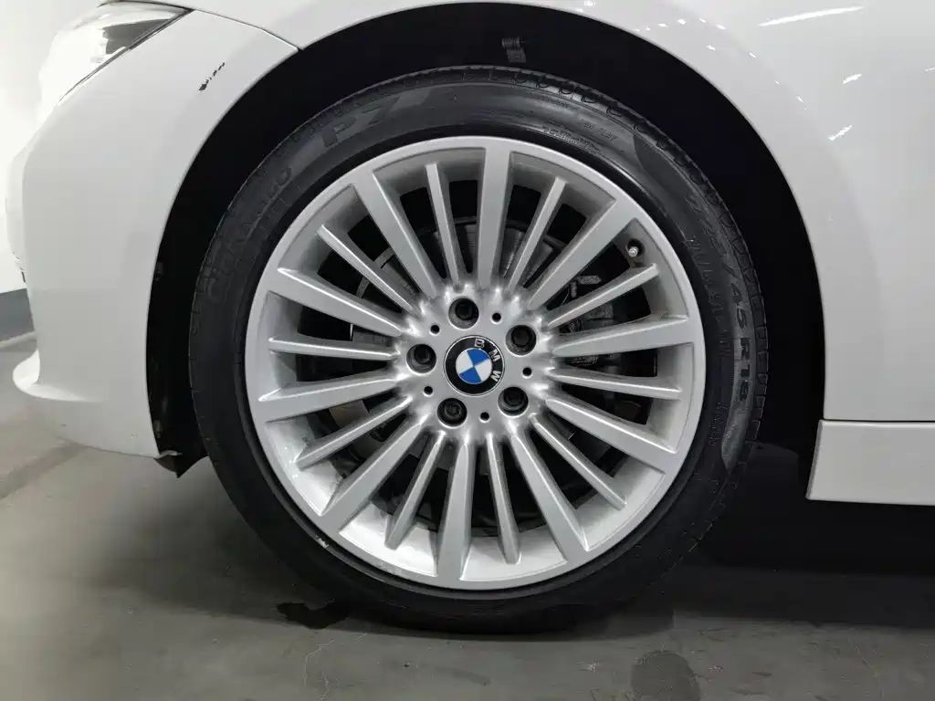 BMW 3 Series — фото 17