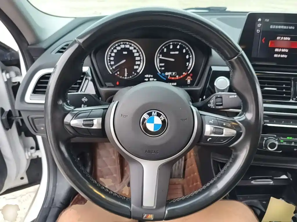 BMW 1 Series — фото 11