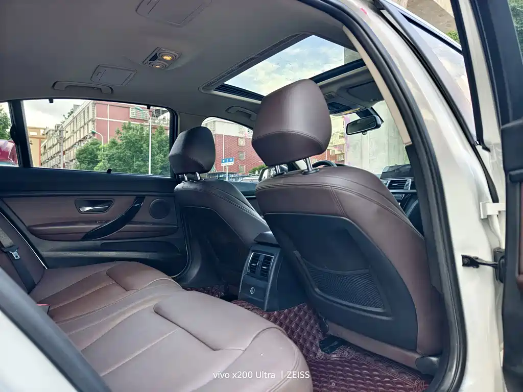 BMW 3 Series — фото 10