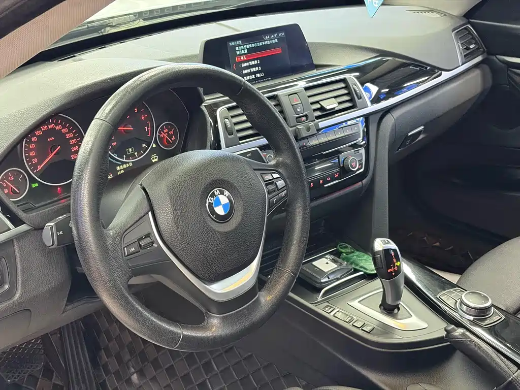 BMW 3 Series GT — фото 4