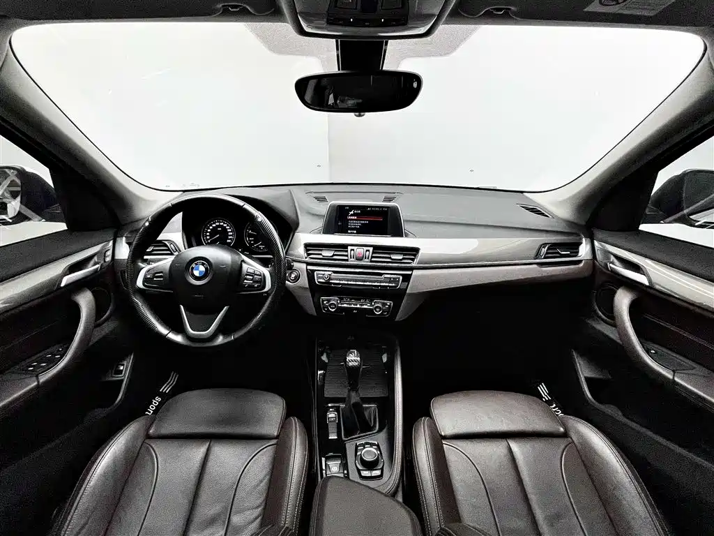 BMW X1 — фото 11