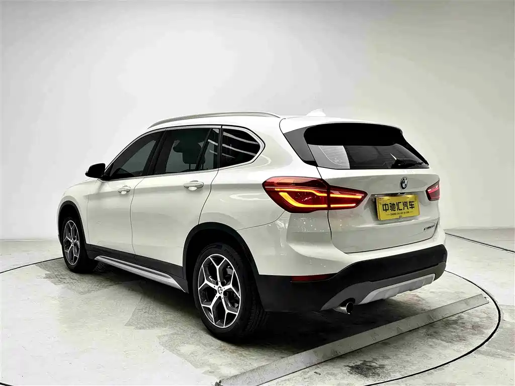 BMW X1 — фото 19