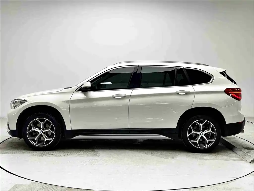 BMW X1 — фото 20