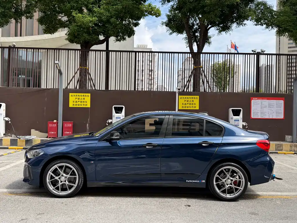BMW 1 Series — фото 2