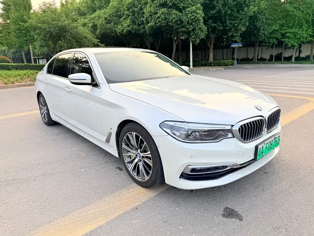 BMW 5 Series New Energy — фото 3