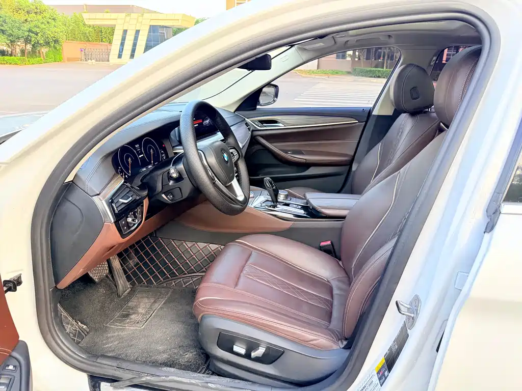 BMW 5 Series New Energy — фото 5